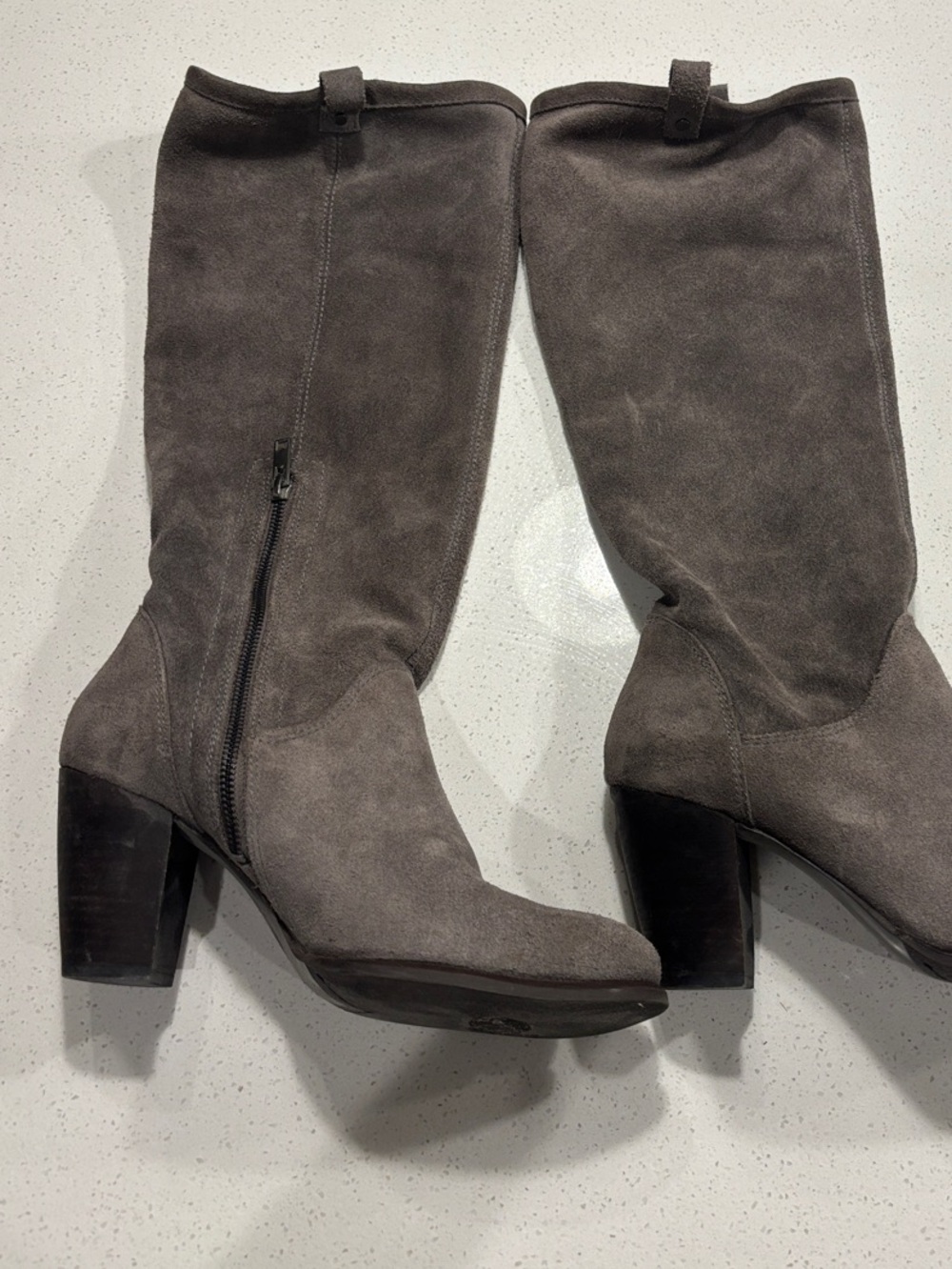 UGG Gray Suede Knee-High Block Heel Boots sz 11
